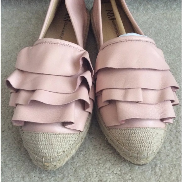 Neiman Marcus ruffle & leather Espadrilles - Picture 4 of 7